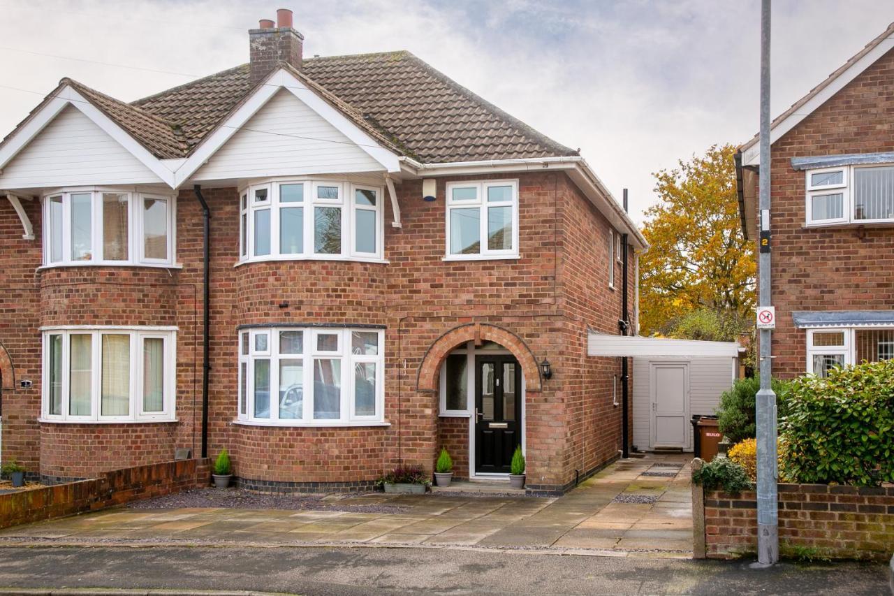 Ludlow Drive 3 Bed Contractor Family Town House In Melton Mowbray Villa Kültér fotó